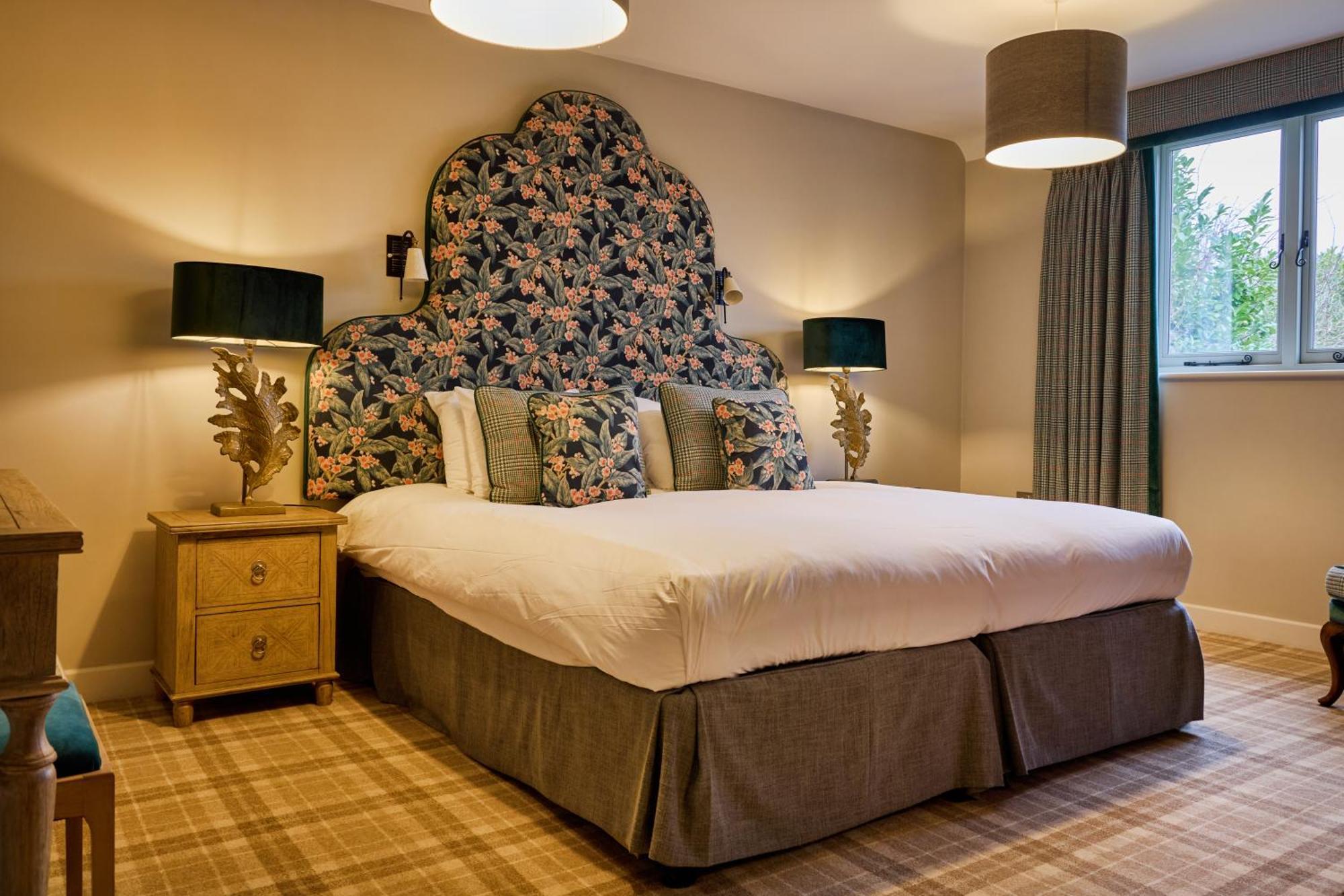 Hotel The Harcourt Arms Stanton Harcourt Pokój zdjęcie A bedroom at The Old parsonage