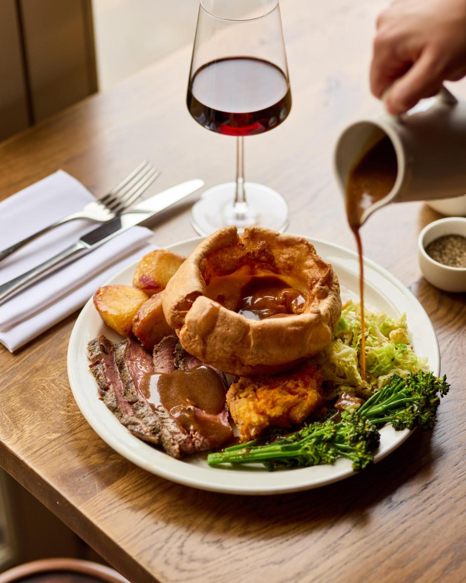 Hotel The Harcourt Arms Stanton Harcourt Zewnętrze zdjęcie A Sunday roast